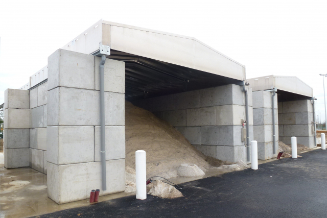 aeroport de paris abri a sel et materiel toit retractable 1